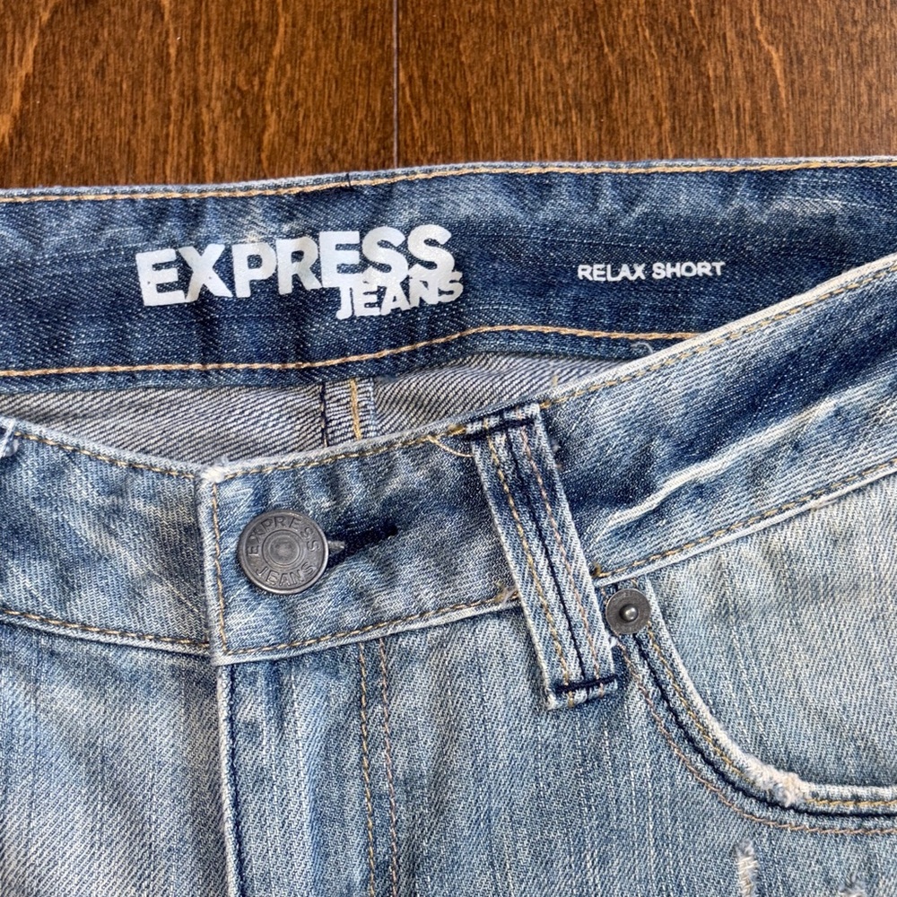 NWOT Express 100% cotton breathable Light Blue Jean Shorts